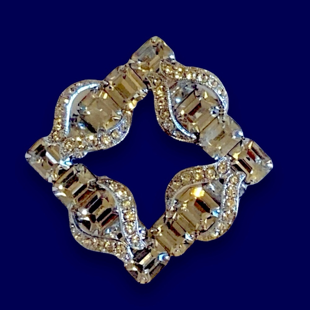 Vintage Bright Crystal Stone Brooch - Pin - Picture 1 of 7